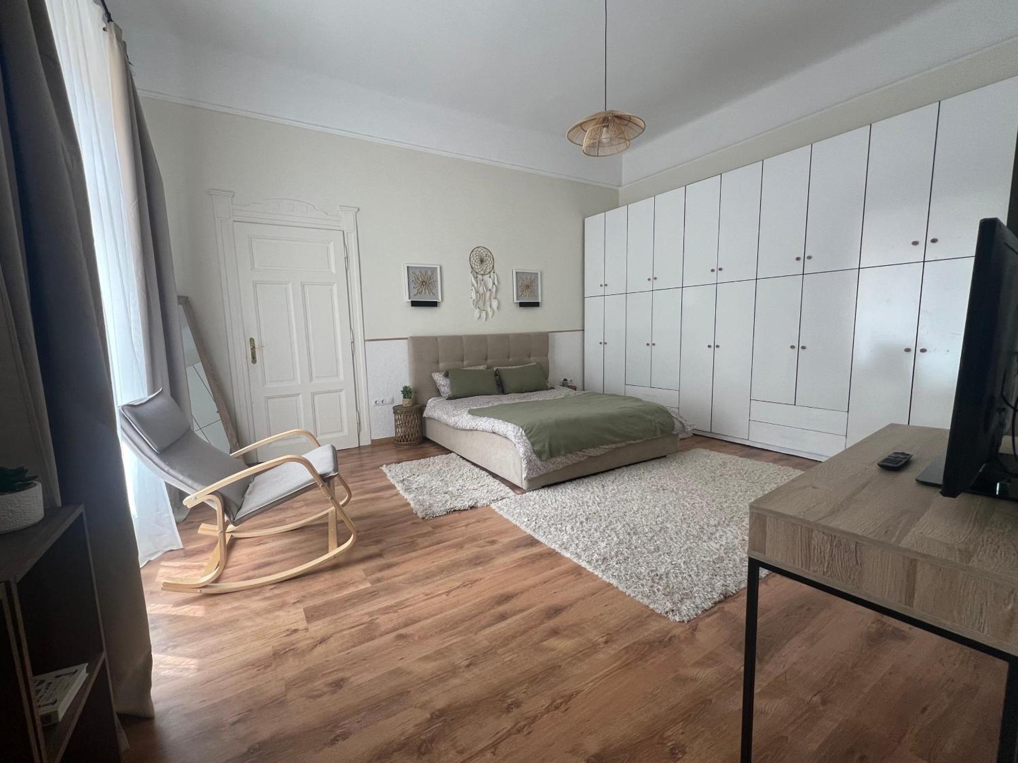 La Strada Central Apartament Орадя Экстерьер фото