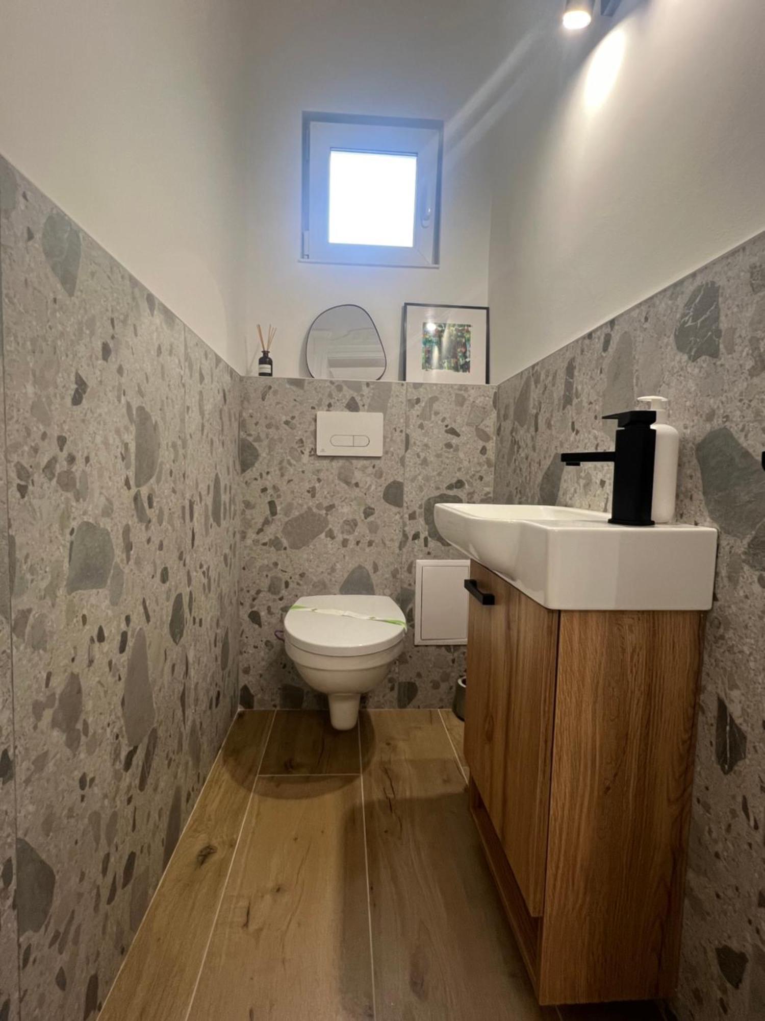 La Strada Central Apartament Орадя Экстерьер фото